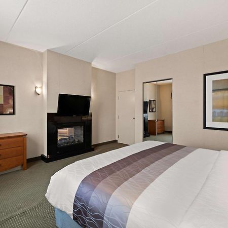 Best Western Plus Orangeville Inn & Suites Екстериор снимка