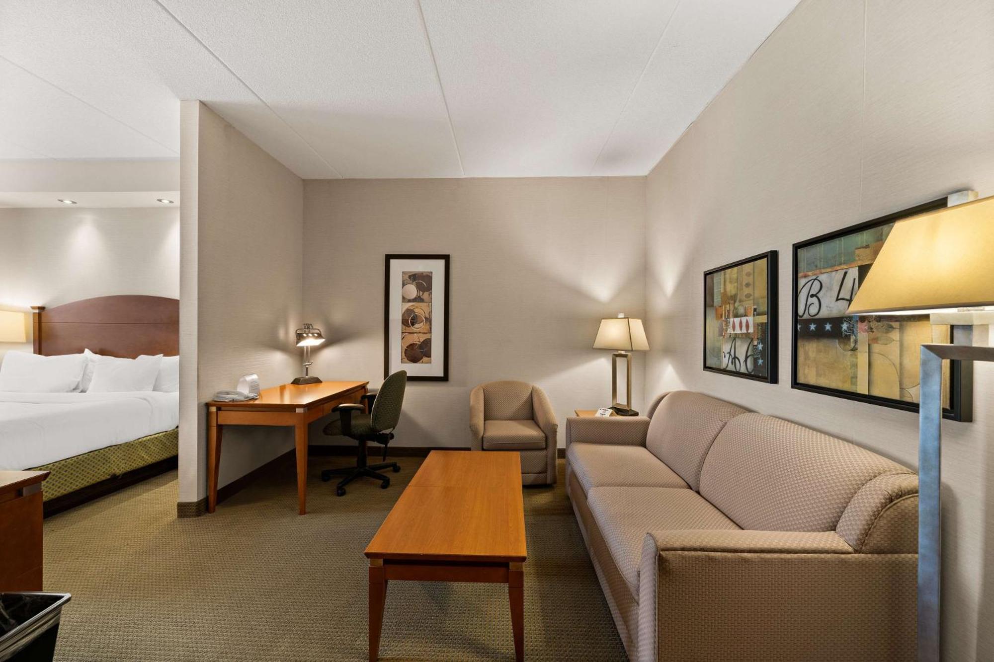 Best Western Plus Orangeville Inn & Suites Екстериор снимка
