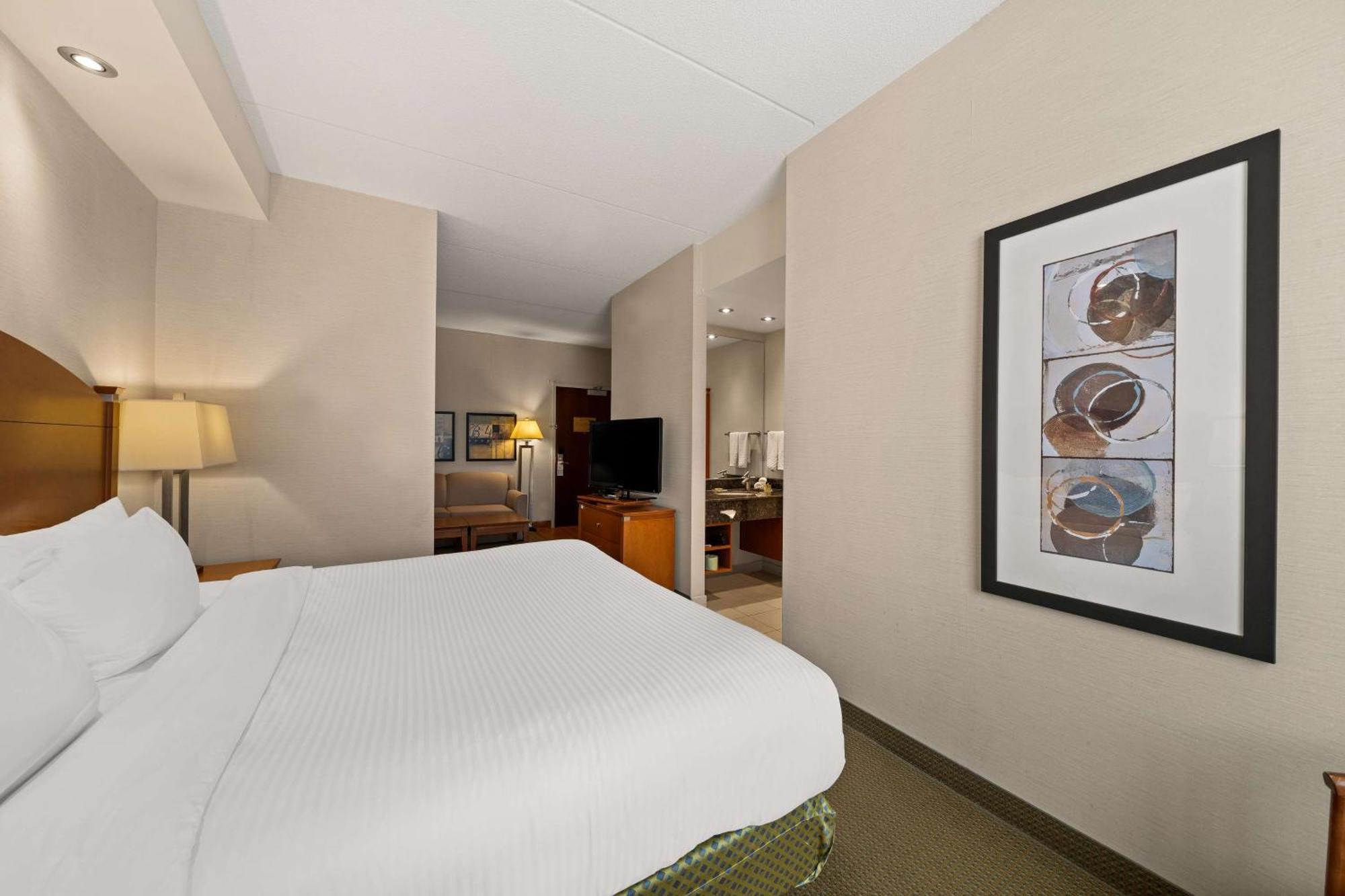 Best Western Plus Orangeville Inn & Suites Екстериор снимка