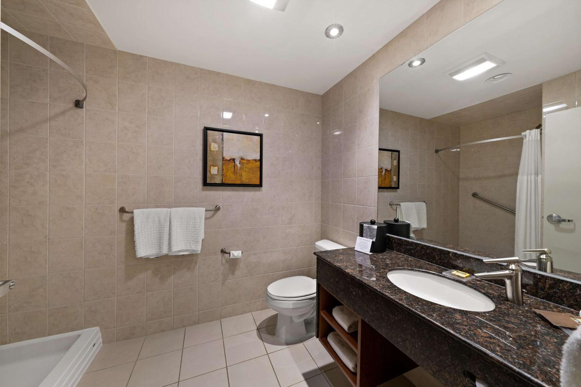 Best Western Plus Orangeville Inn & Suites Екстериор снимка