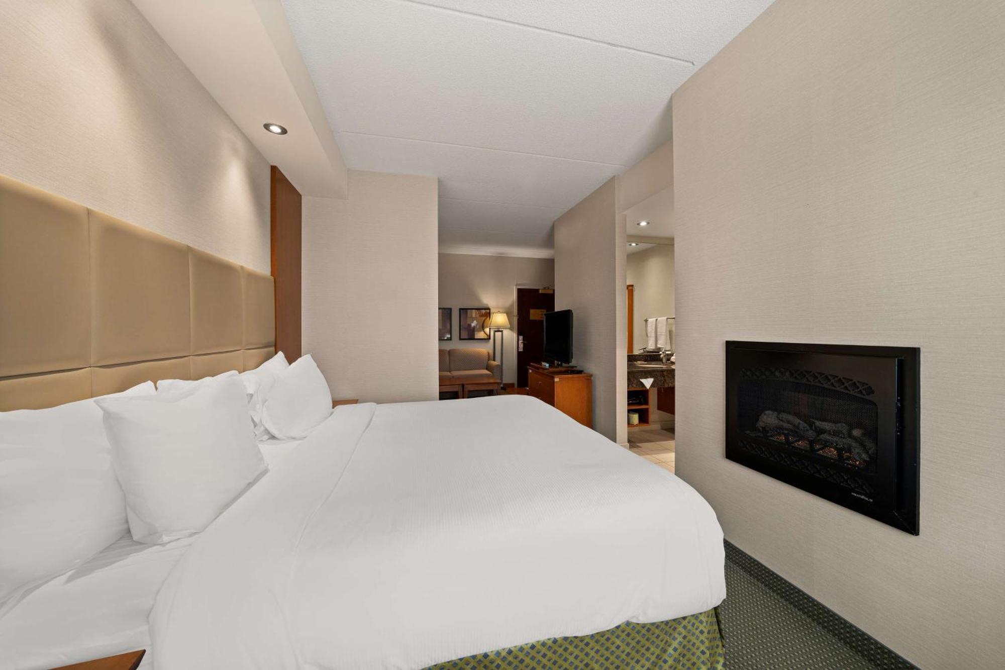 Best Western Plus Orangeville Inn & Suites Екстериор снимка