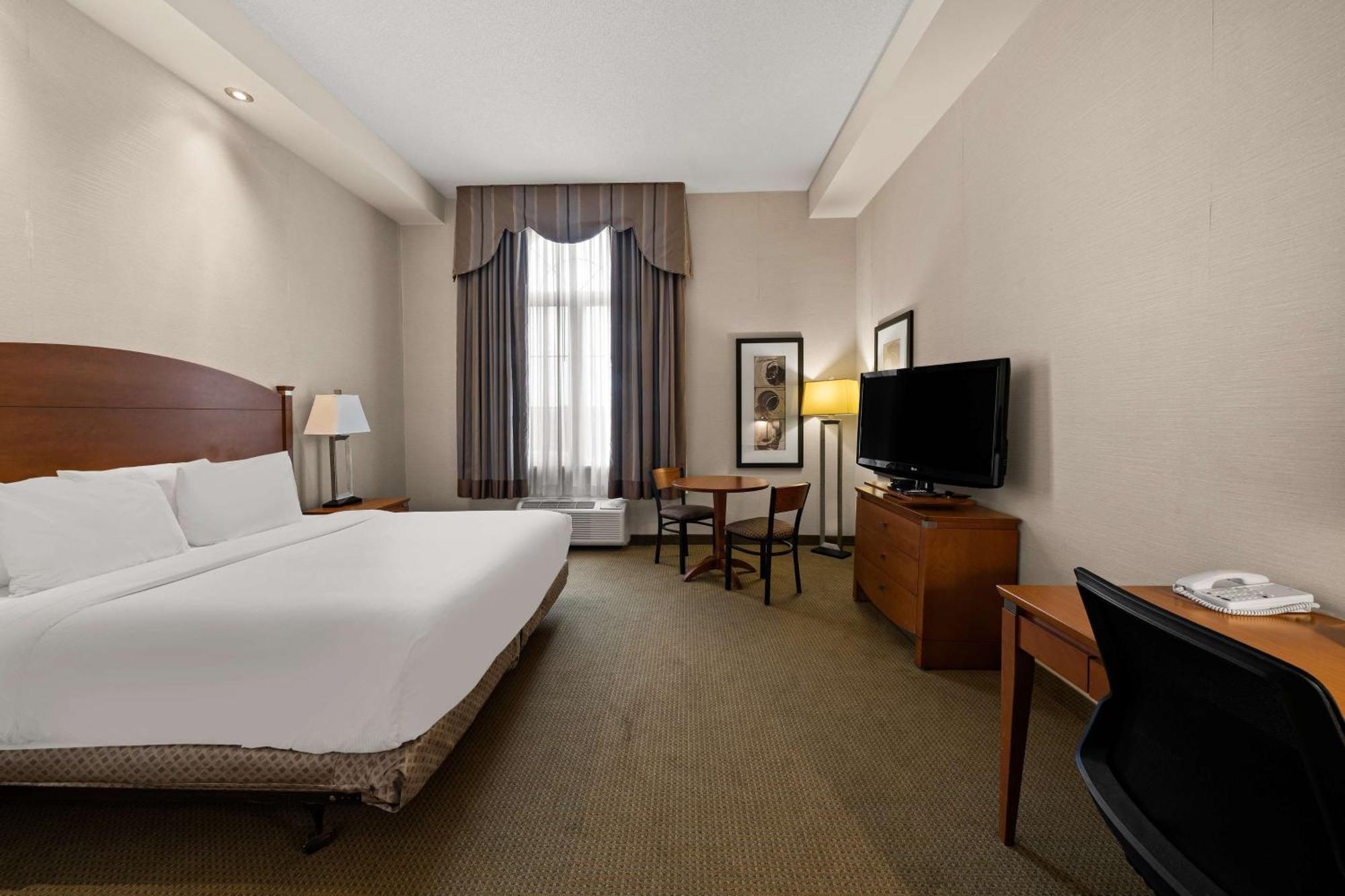 Best Western Plus Orangeville Inn & Suites Екстериор снимка