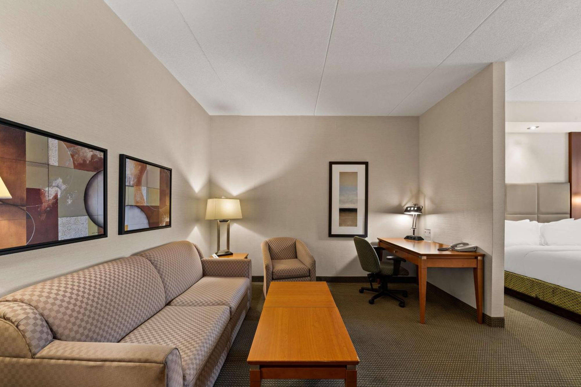 Best Western Plus Orangeville Inn & Suites Екстериор снимка