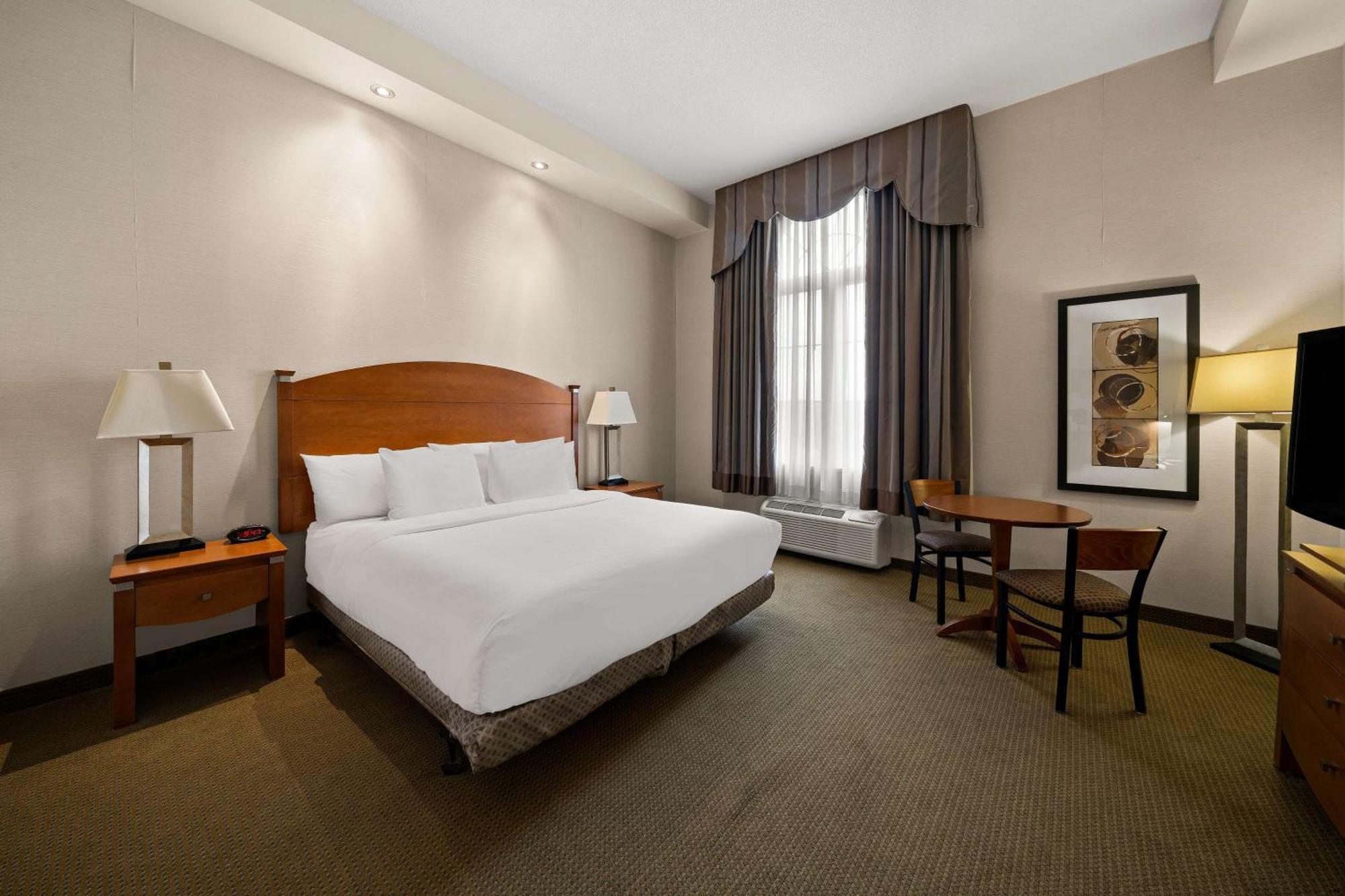 Best Western Plus Orangeville Inn & Suites Екстериор снимка