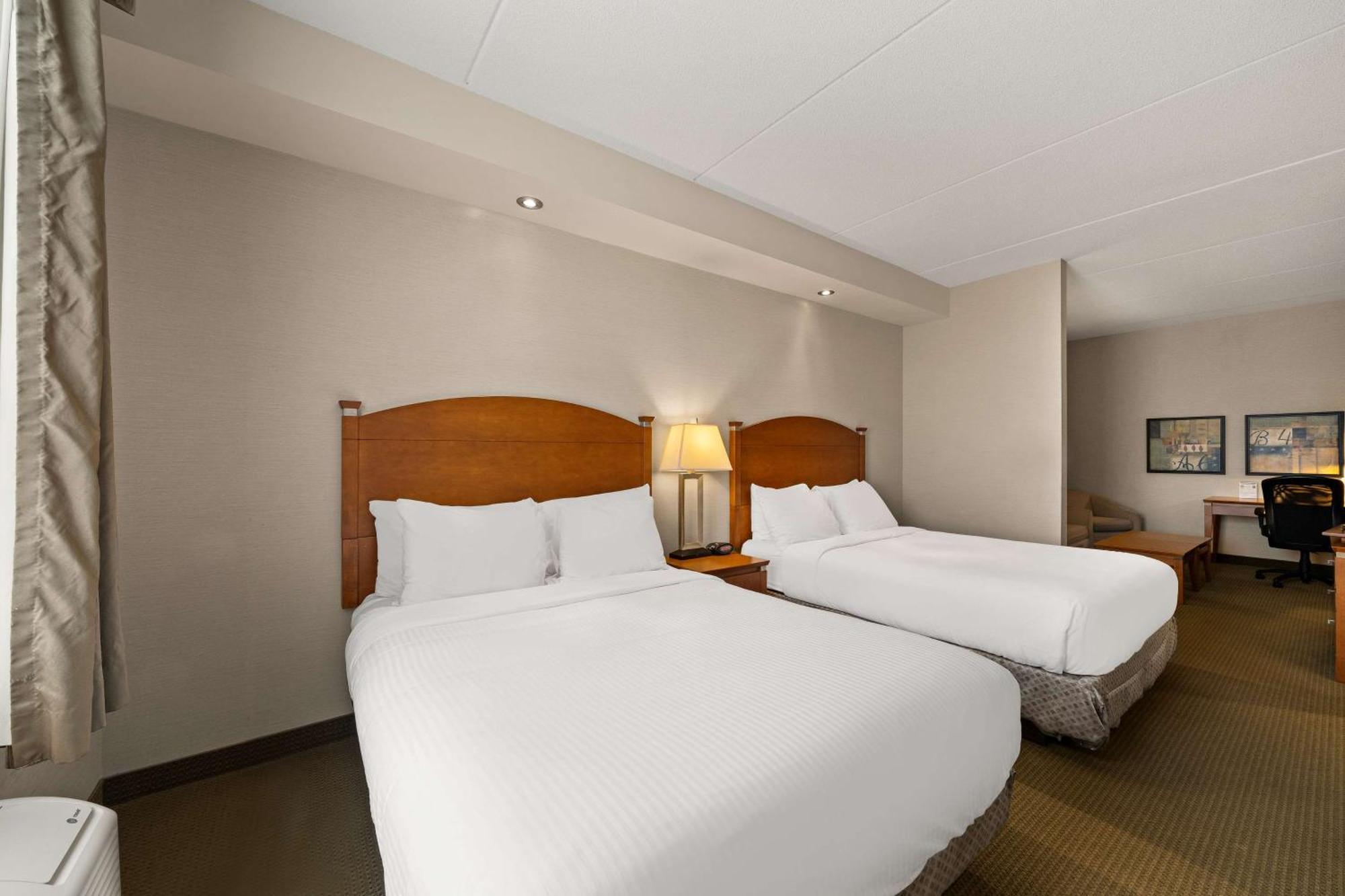 Best Western Plus Orangeville Inn & Suites Екстериор снимка